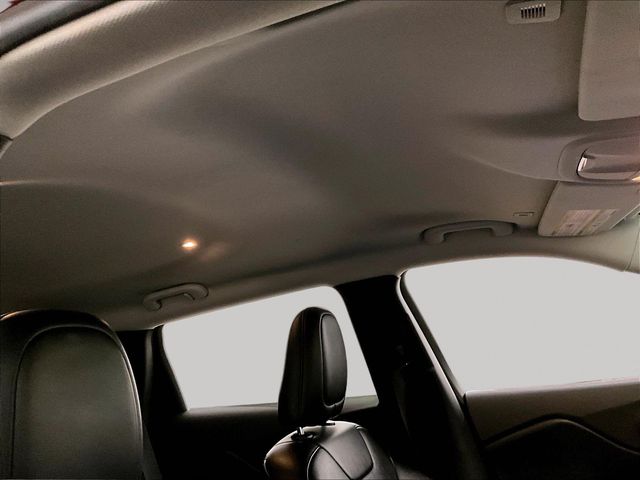 2019 Jeep Cherokee Latitude Plus Red at Auto Express Mitsubishi