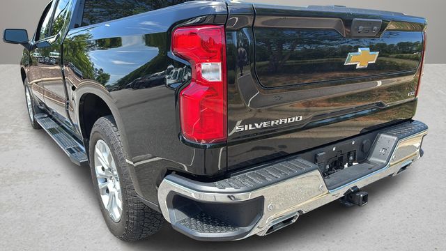 Used 2025 Black Chevrolet LTZ image 10