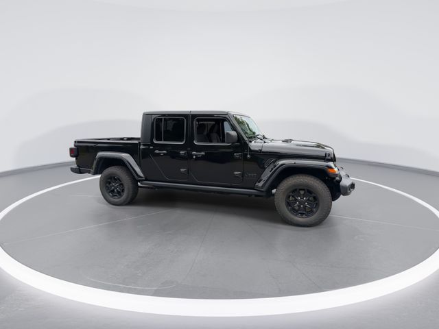 Used 2022 Black Jeep Willys image 2