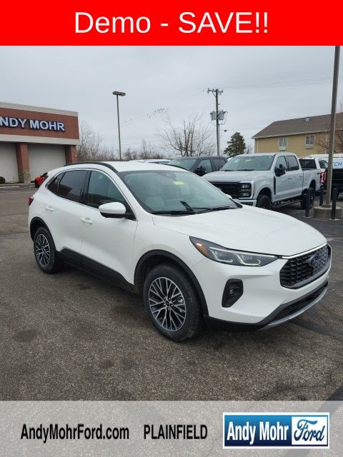 White Metallic 2025 Ford Escape Hybrid Plug-in SUV / Crossover Front-Wheel Drive Continuously Variable Transmission
