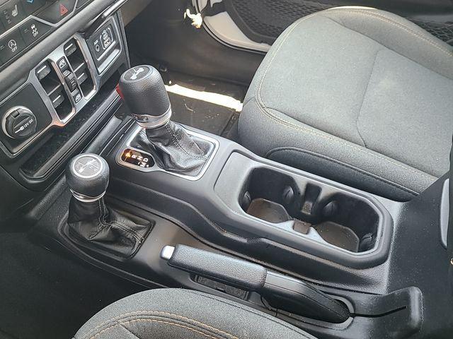 Used 2025 Jeep Wrangler SUV