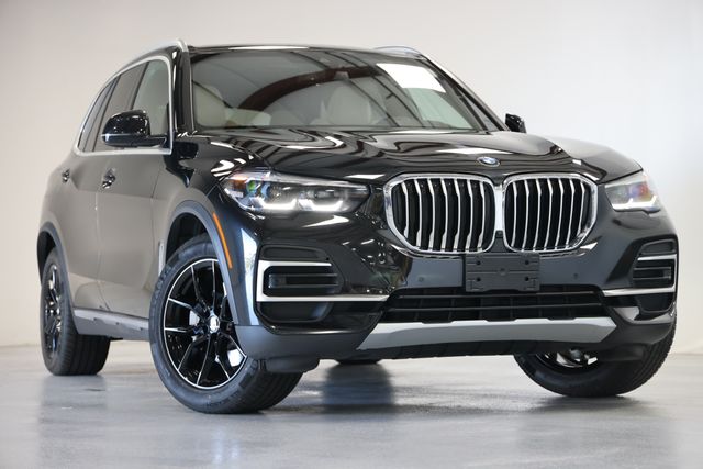 Black Sapphire Metallic 2022 BMW X5 xDrive40i AWD SUV / Crossover All-Wheel Drive 8-Speed Automatic