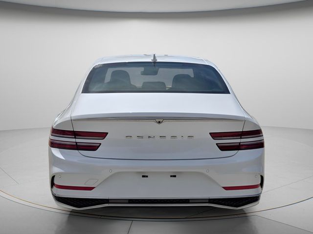 2027 Genesis G80