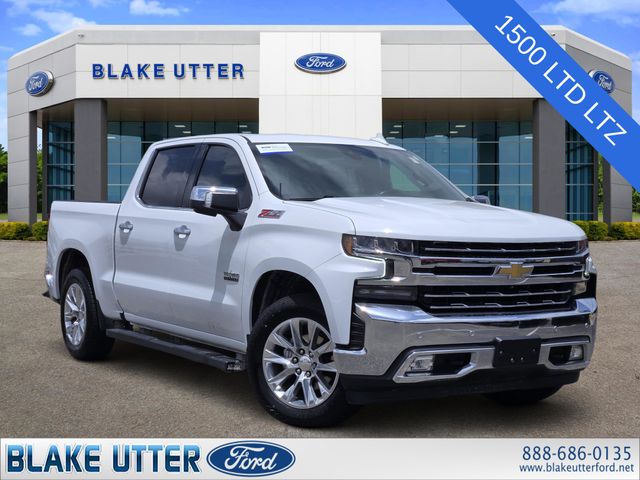 Summit White 2022 Chevrolet Silverado 1500 Pickup Truck Four-Wheel Drive 8-Speed Automatic