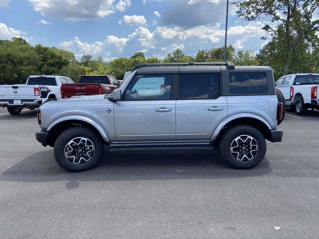 2024 Ford Bronco Outer Banks 7