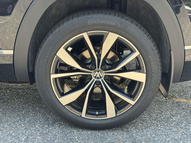 New 2026 Black Volkswagen 2.0T SEL Premium R-Line image 12