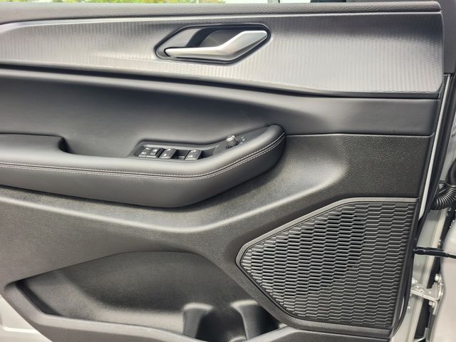 New 2025 Silver Jeep Altitude X image 22