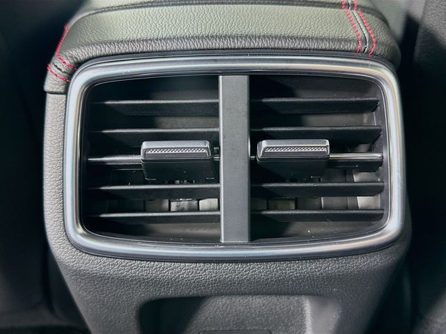 Thumbnail: 2025 Genesis G70 - 26