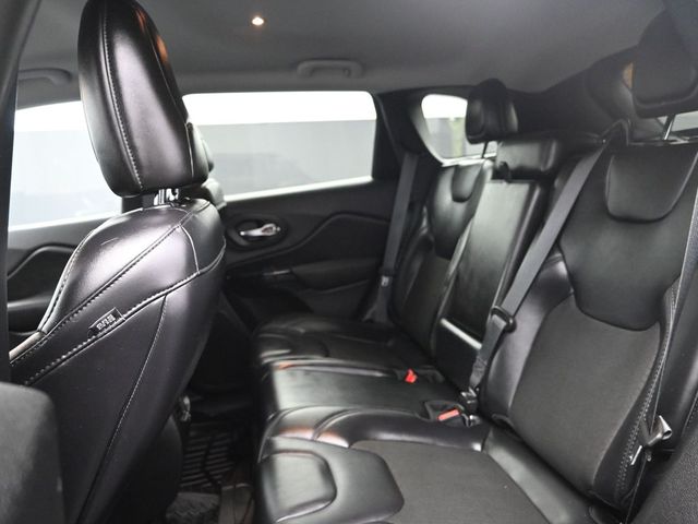 used 2021 Jeep Cherokee car, priced at $15,176