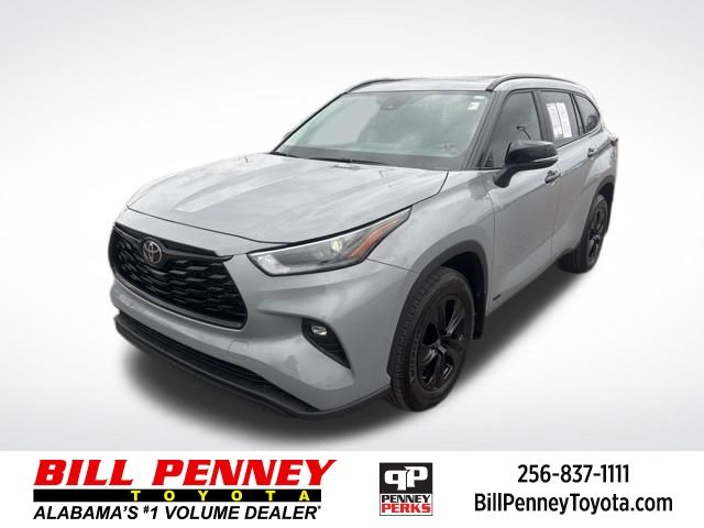 2025 Toyota Highlander Hybrid XLE AWD