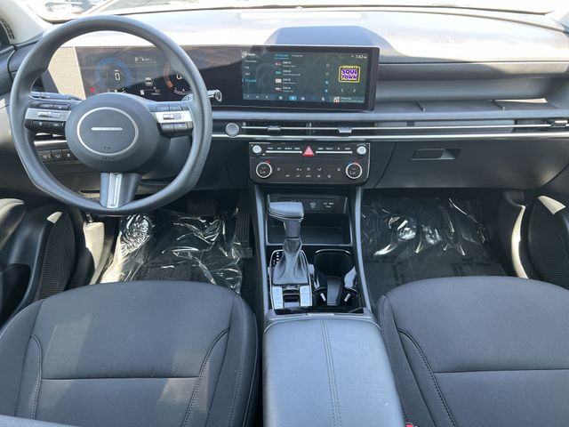 Used 2026 White Hyundai SEL Plus image 17