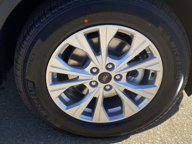 New 2026 Silver Ford Active image 7