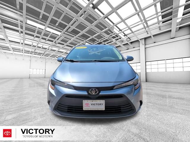 Used 2026  Toyota LE image 10