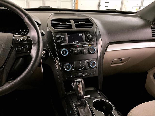 2018 Ford Explorer Base Blue at Subaru and VW of Moon Township