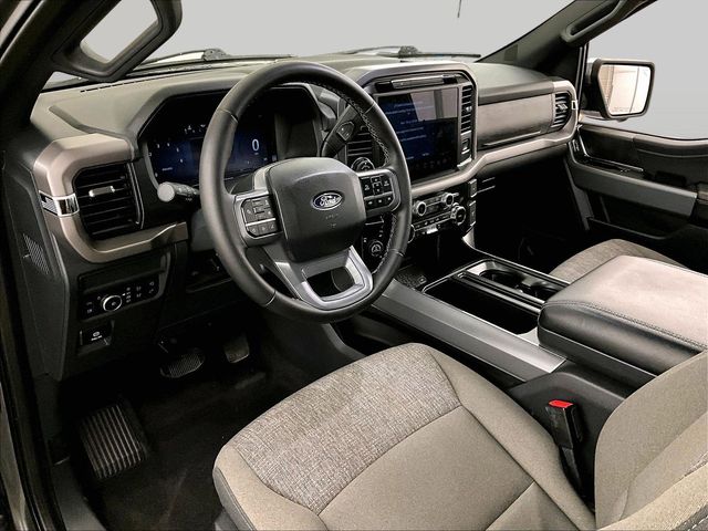 2025 Ford F-150 XLT - 11