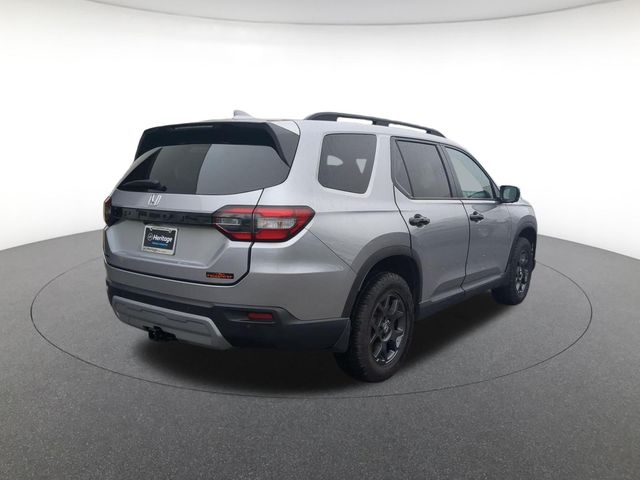 View vehicle photo 5