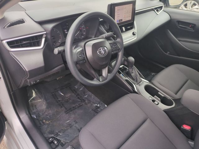 2025 Toyota Corolla LE - Photo 9