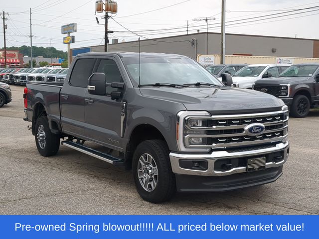 Used 2024 Carbonized Gray Metallic Ford Lariat image 15