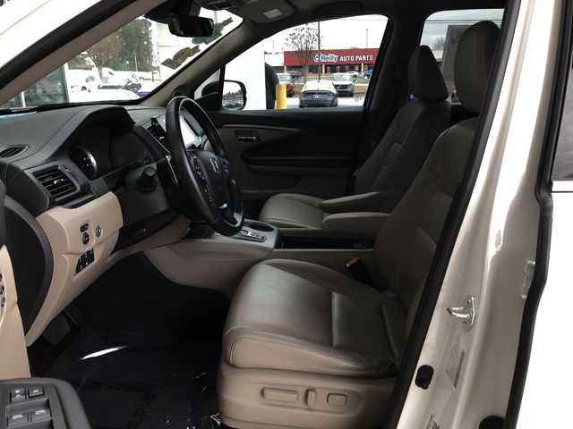 used 2023 Honda Ridgeline car, priced at $27,500