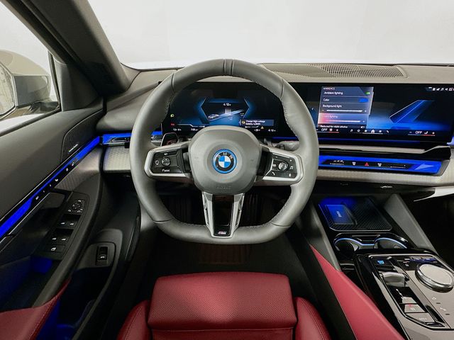 2025 BMW i5 xDrive40 11