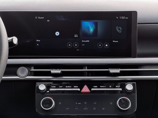 New 2026 White Hyundai SEL Premium image 19