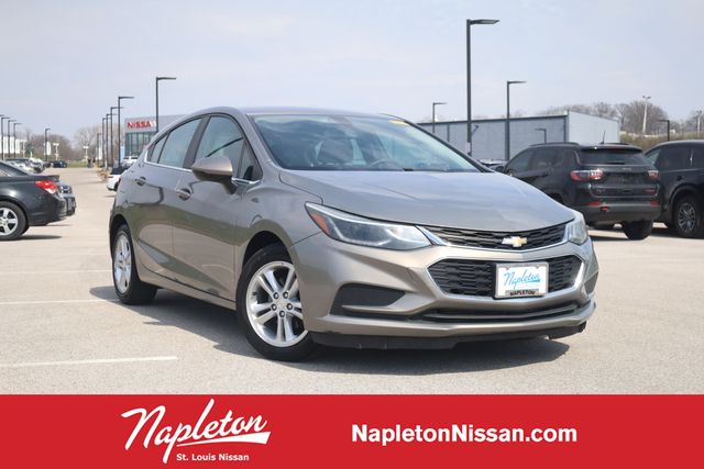 2017 Chevrolet Cruze LT Hatchback FWD