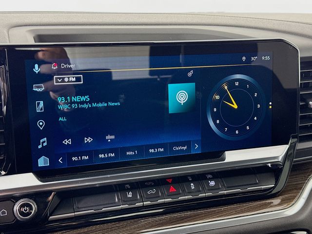 Used 2025 White Chevrolet LT image 14