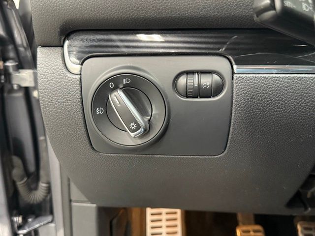 2010 Volkswagen GTI photo