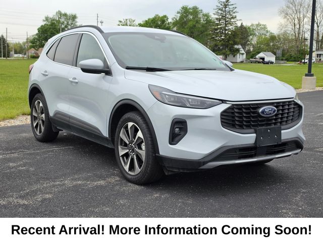 Space Silver Metallic 2025 Ford Escape SUV / Crossover All-Wheel Drive 8-Speed Automatic