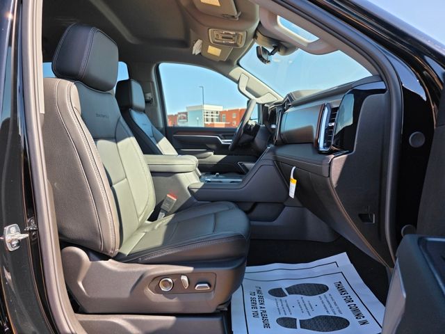 2026 GMC Sierra 3500HD Denali