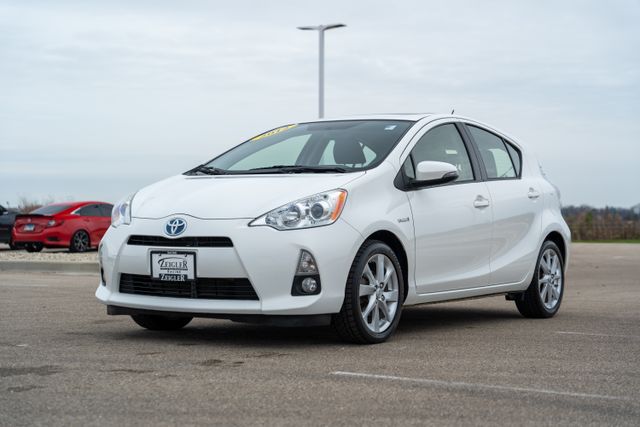 2012 Toyota Prius c Four 3