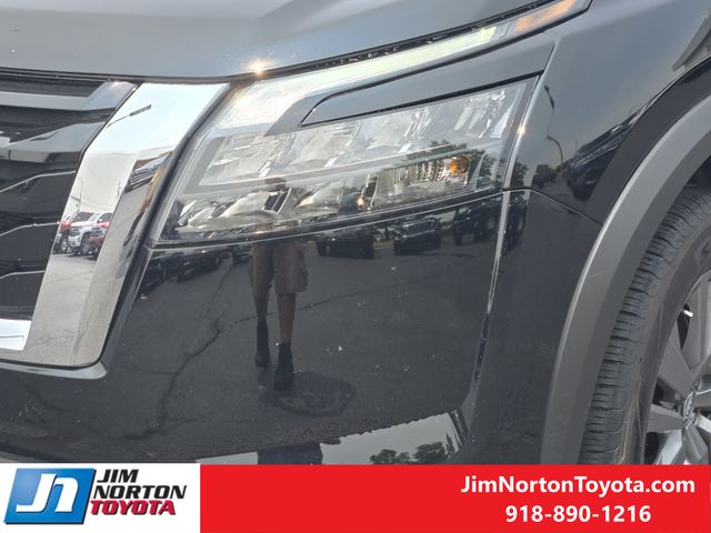Used 2025 Nissan Pathfinder SUV