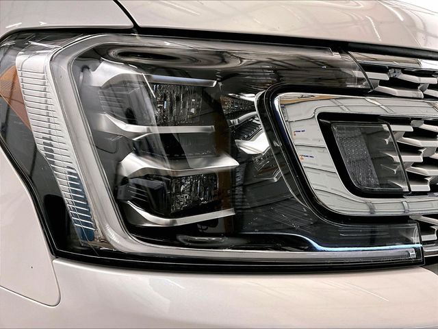 2019 Ford Expedition Platinum White at Luther Ford