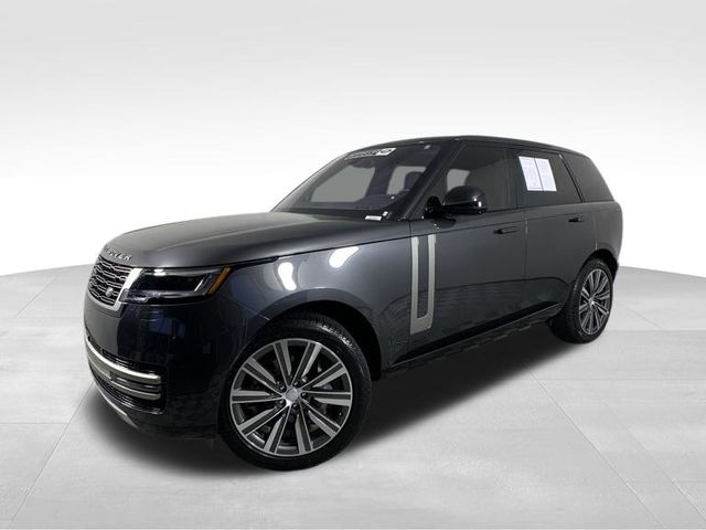 2023 Land Rover Range Rover SE 2