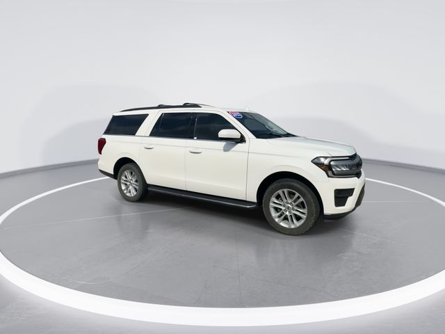Used 2023 White Ford XLT image 8