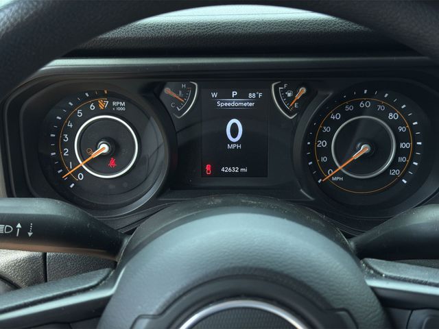 Used 2024 Gray Jeep Nighthawk image 24
