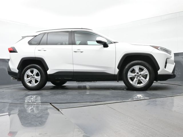 2021 Toyota RAV4 XLE 39