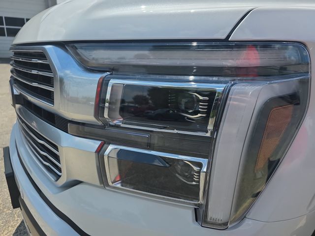 New 2026 Star White Metallic Tri-Coat Ford Platinum® image 33