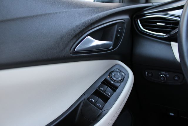 Used 2020 White Buick Preferred image 11