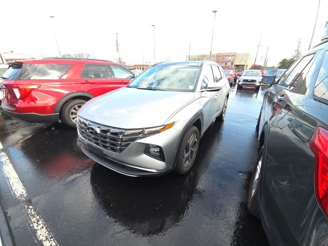 Shimmering Silver 2024 Hyundai Tucson Hybrid Plug-In Limited AWD SUV / Crossover All-Wheel Drive 6-Speed Automatic