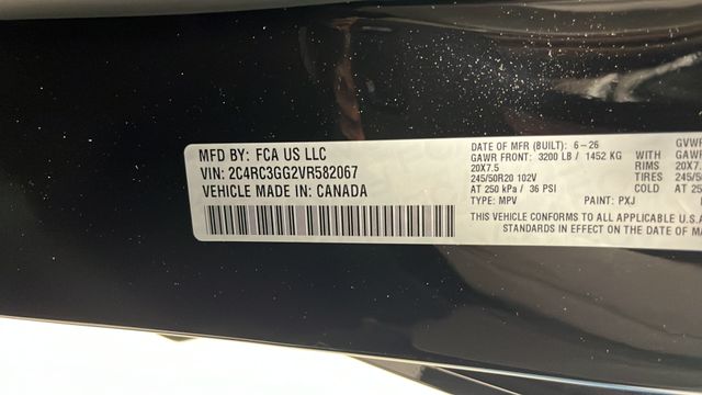 New 2027 Diamond Black Crystal Pearlcoat Chrysler Limited image 28
