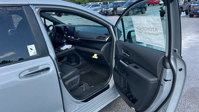 New 2026 Toyota Sienna Van