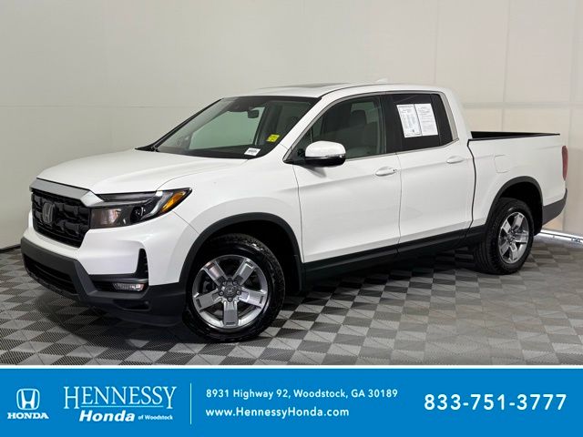 Platinum White Pearl 2025 Honda Ridgeline RTL AWD Pickup Truck All-Wheel Drive 9-Speed Automatic