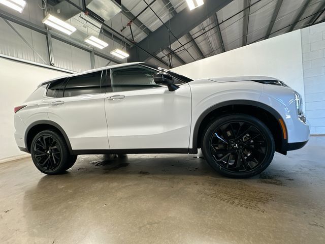 2023 Mitsubishi Outlander   at Rafferty Subaru