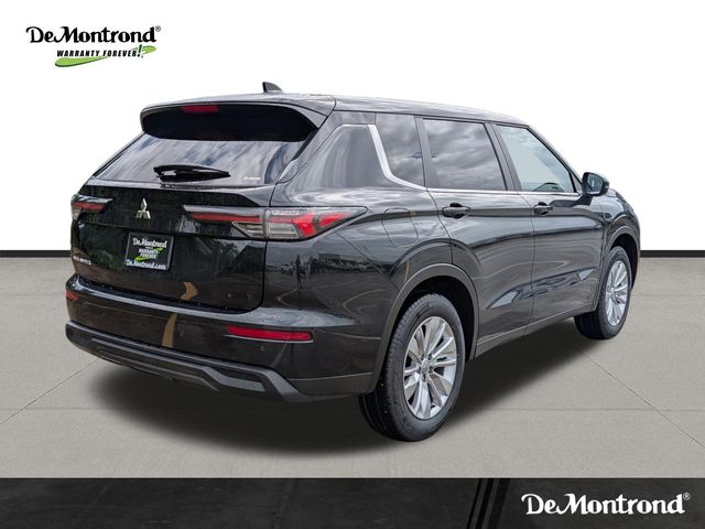 2026 Mitsubishi Outlander ES Black at North Houston Mitsubishi