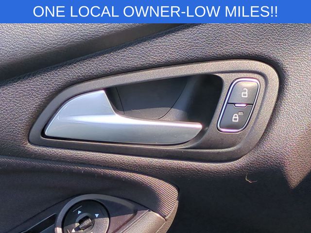 Used 2016 Black Ford SE image 13