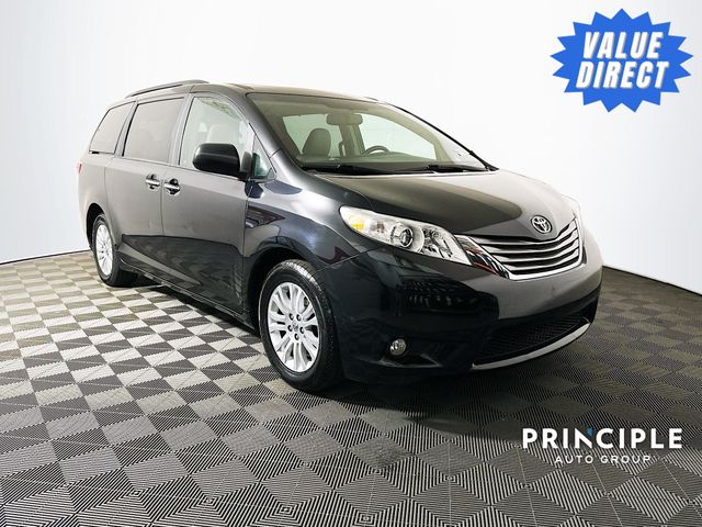 Black 2017 Toyota Sienna XLE 7-Passenger Auto Access Seat FWD Minivan Front-Wheel Drive 8-Speed Automatic