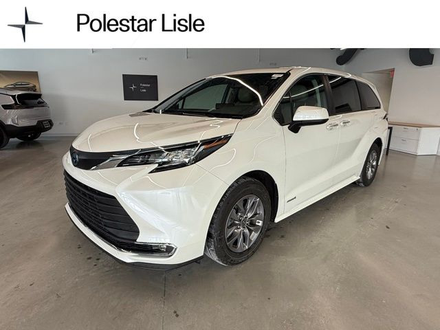 2021 Toyota Sienna XLE 7-Passenger FWD