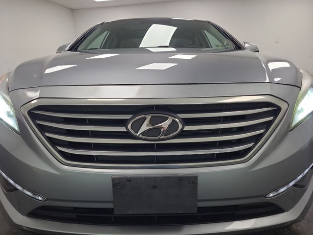 2015 – Hyundai – Sonata