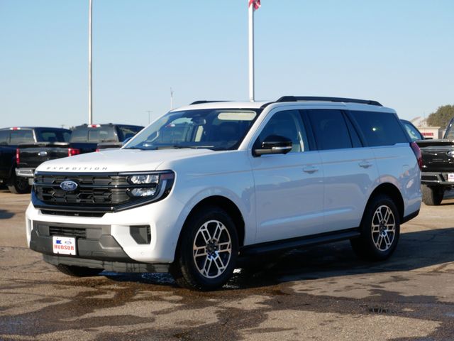 2025 Ford Expedition Active 4WD